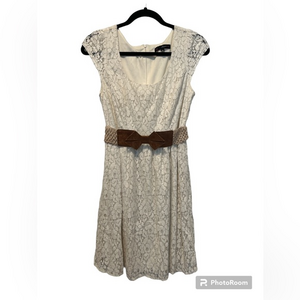 EUC Heart Soul Lace Like Cap Sleeve Belted Dress Sz‎ M Cream Shower Casual Boots